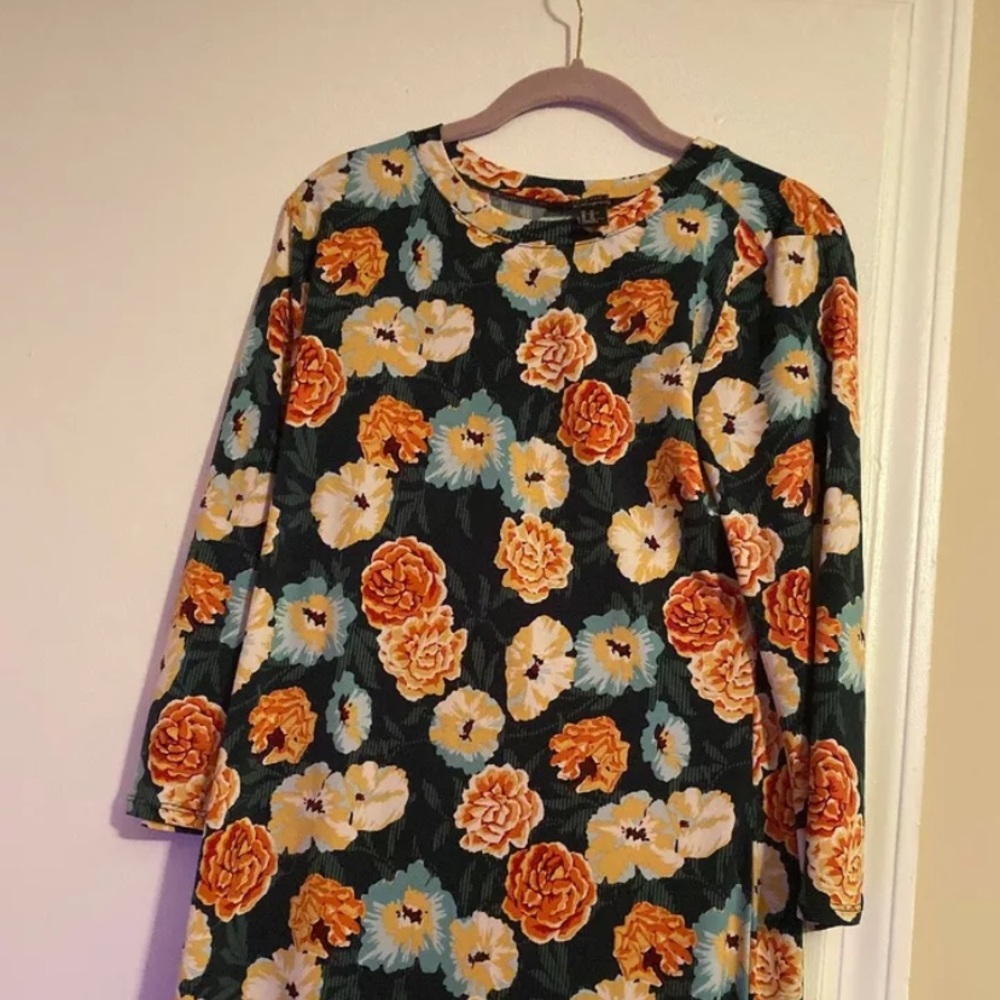 Forever 21 contemporary midi floral dress L